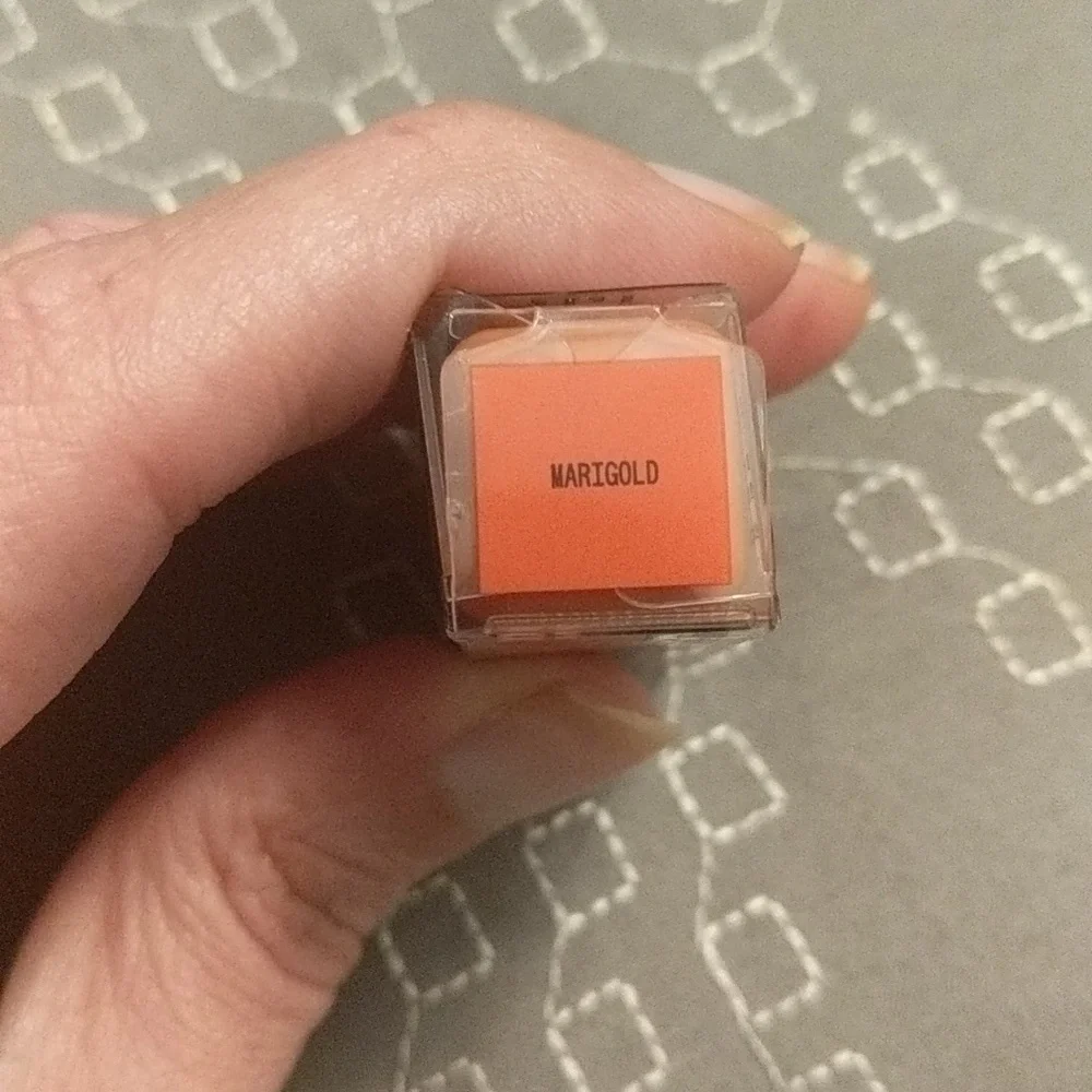 Matte Fluid Eye Paint